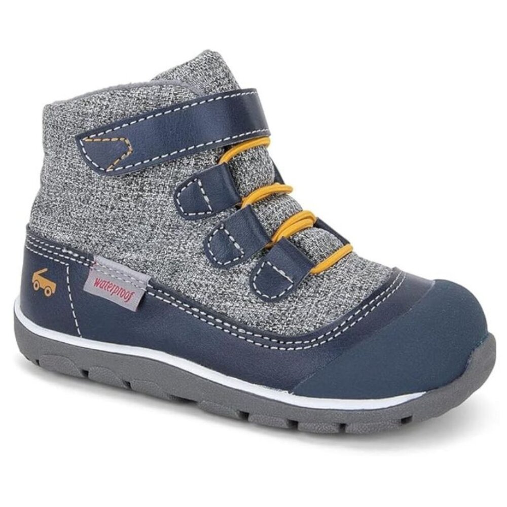 See Kai Run Toddler Boy's Size 9 Winter Snow Boots (Waterproof & Insulated)